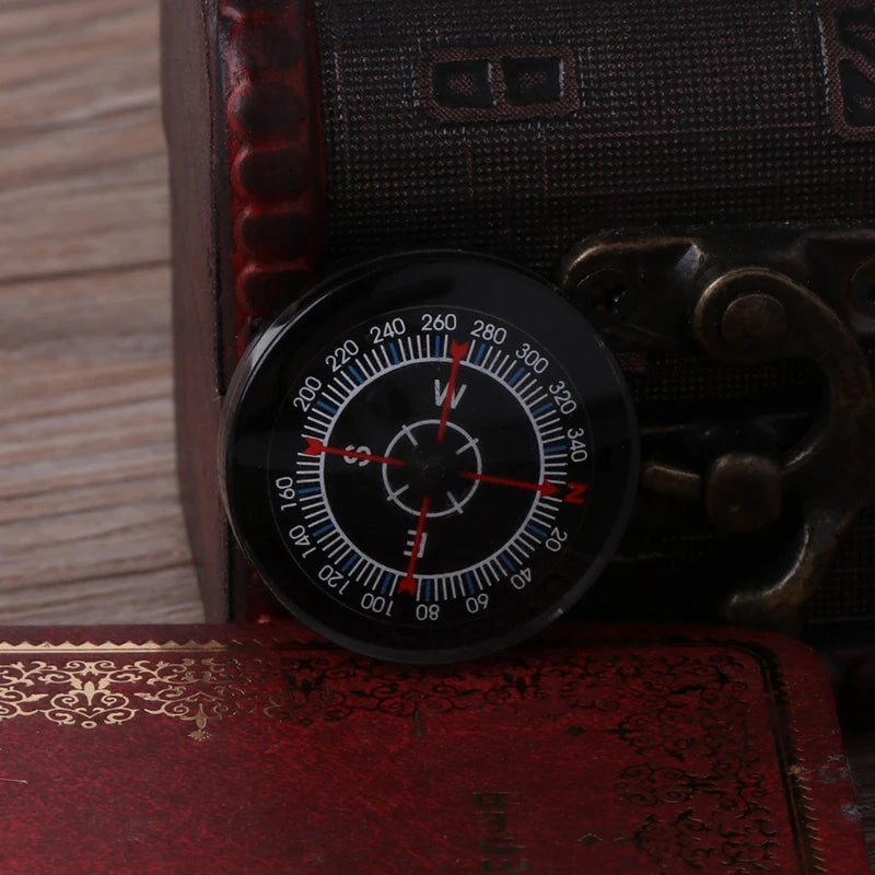 1Pc Miniature Button Compass, Mini Pocket Oil Filled Accurate Compass for Hiking Camping Outdoor Activities Accessory R66E