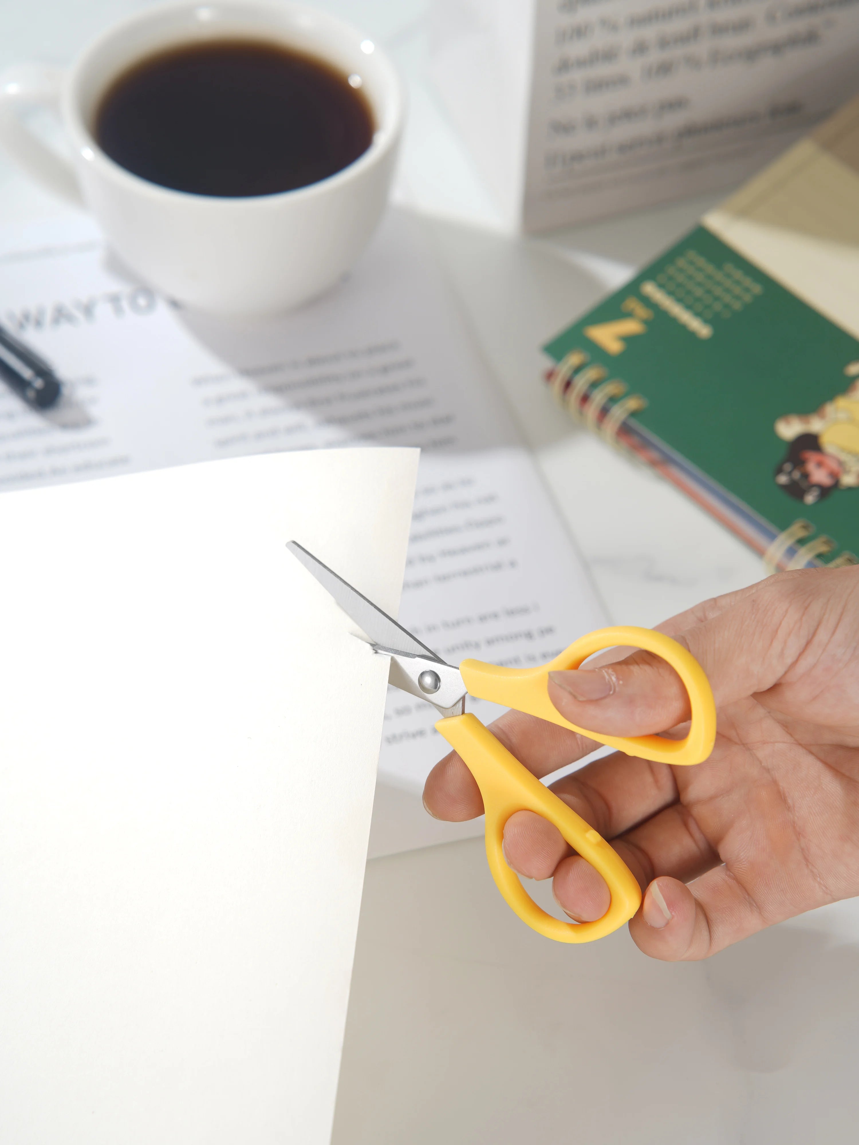 With Cover Safety Scissors, Lightweight Portable for Home Office School Kids DIY Craft Paper Cutting Stationery
