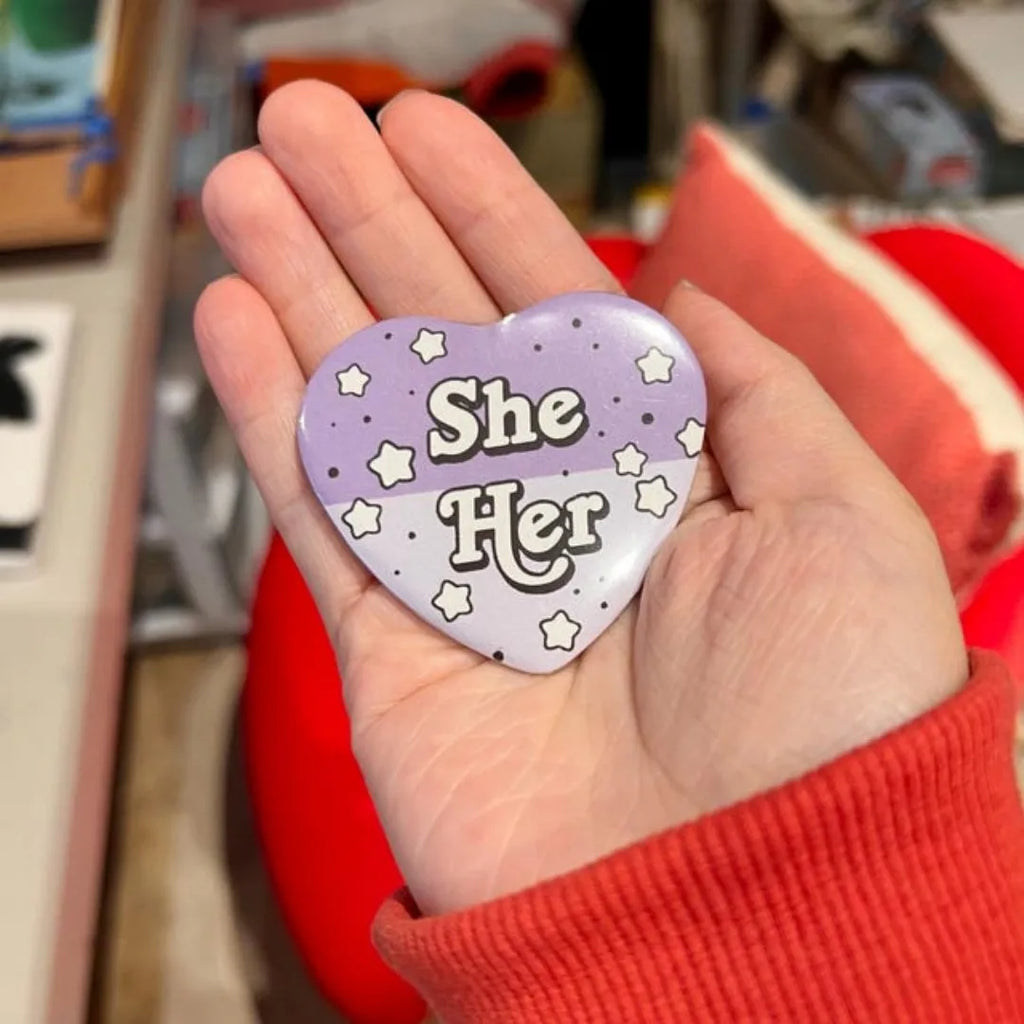 Personalized Heart-Shaped Tinplate Pins Custom Logo Text Pattern Printing Metal Badge Children And Friends Brooch Gift Wholesale