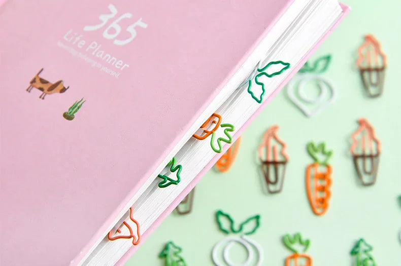 10Pcs Creative Vegetable Carrot Ice Cream Paper Clip Metal Bookmark  DIY Student Read Label Supplies Stationery