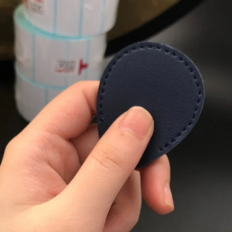 1PCS PU Leather Mini Card Holder Keychain Key Ring Door Lock Access Tags ID Card Case Keychain Access Card Bag Key Tag Ring