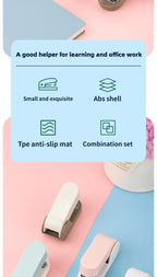 Deli Mini stapler for students, labor-saving stapler, office supplies, portable girl, cute style, stapler, stapler, no. 12 nails