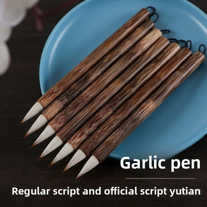 Small Chicken Claw Calligraphy Brush Mixed Hair Short Peak Garlic Head Writing Brush for Regular Official Seal Script Beginner