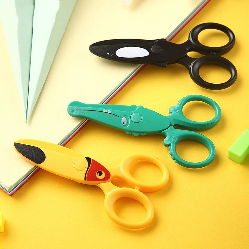 1pcs Kids Safety Scissor Cute Cartoon Plastic Knife Cutter for Children DIY Paper Handwork Office School Student F7231