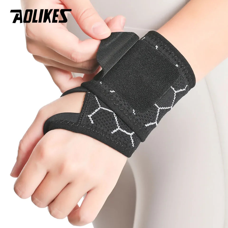 AOLIKES 1PCS New Wrist Brace for Carpal Tunnel Relief Light Support - Compression Wrist Support,Wrist Guards Fit Right Left Hand