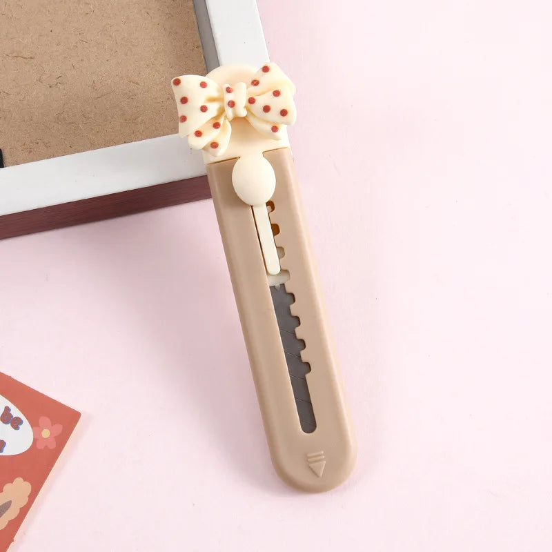 1 Piece Cartoon Utility Knife for Student Cute Fashion Box Cutter Small Portable Kawaii Beige Coffee Color Letter Opener Office