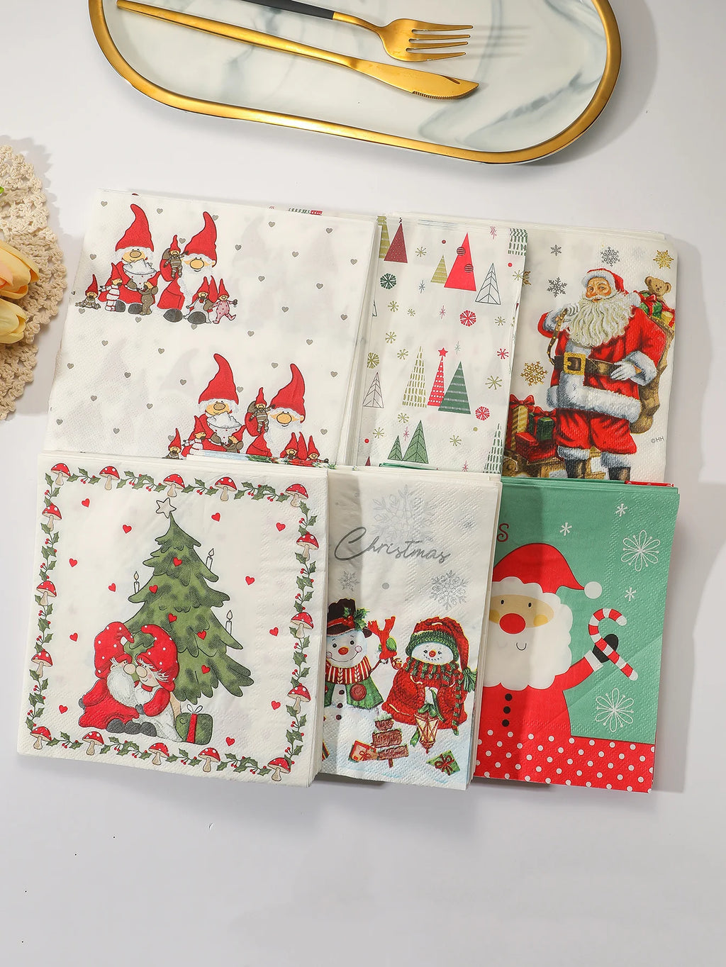 Christmas Party Napkins Disposable Dinner Serviettes Santa Claus Christmas Tree Gifts Flower Element Style Art Decoupage Napkins