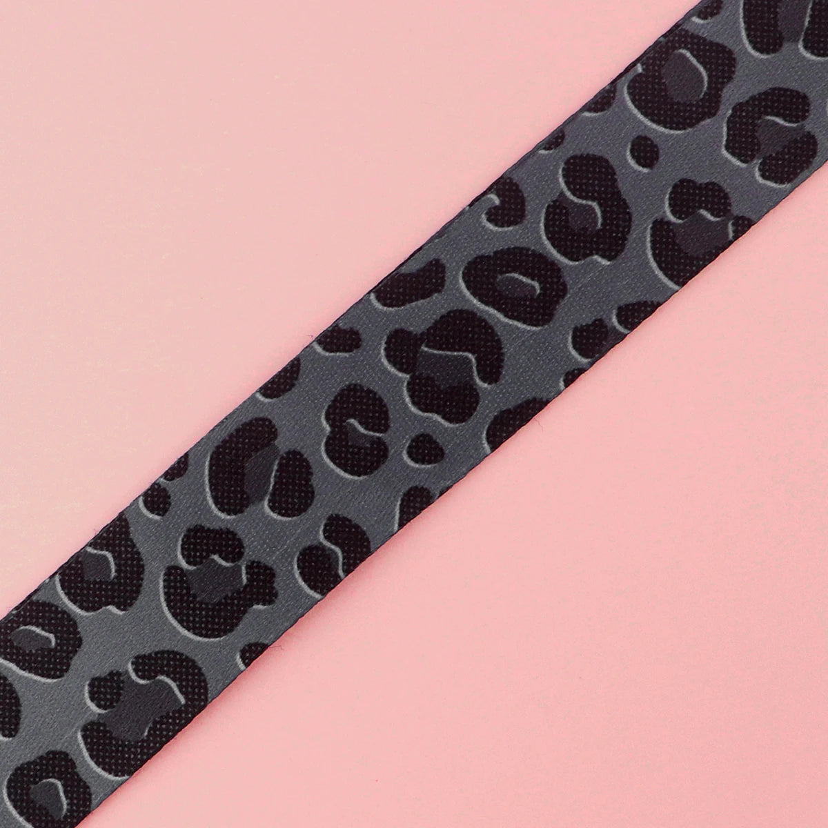 Gray Leopard Print Fashion Lanyard for Key Neck Strap Lanyard Card ID Badge Holder Key Chain Key Holder Keyring Accessories Gift