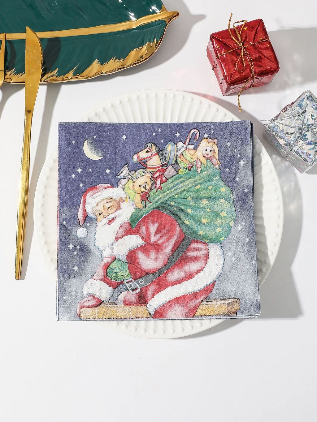 Christmas Party Napkins Disposable Dinner Serviettes Santa Claus Christmas Tree Gifts Flower Element Style Art Decoupage Napkins