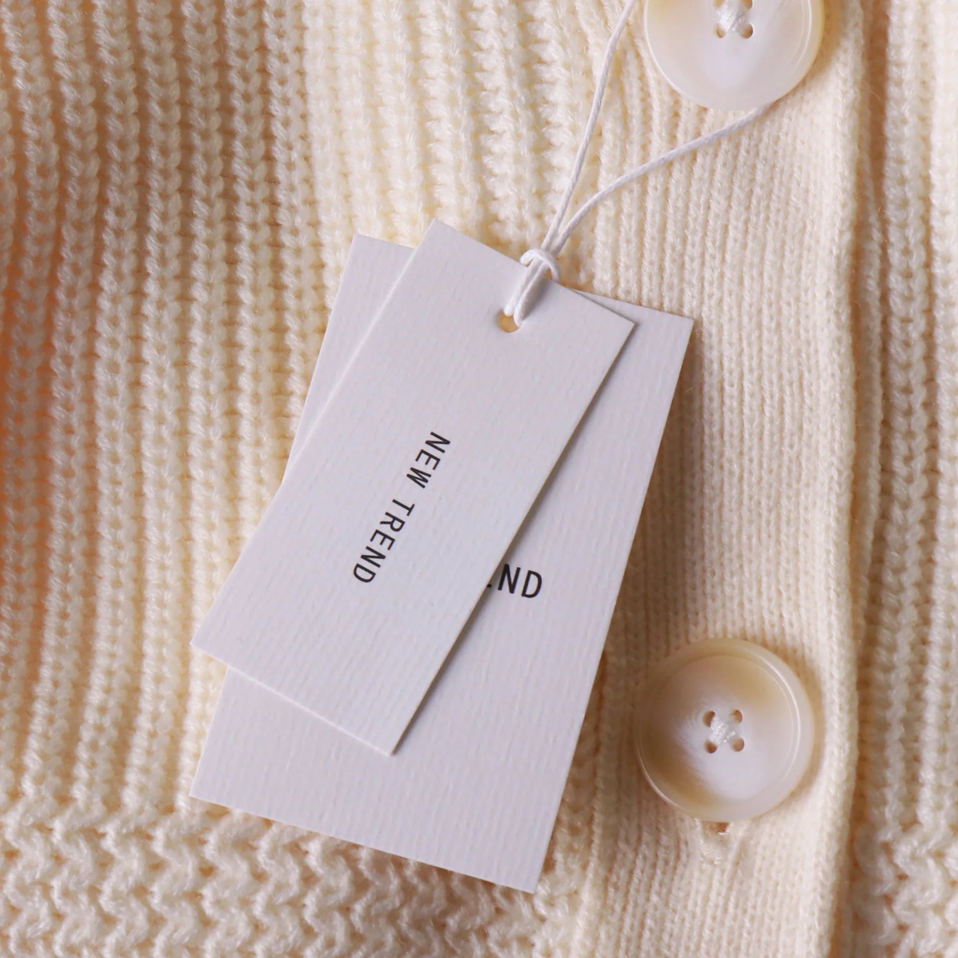 200pcs Cheap Custom Design Printing Brand Name Logo Paper Garment Hangtag Labels Clothing Hang Tags Clothes Tag with String