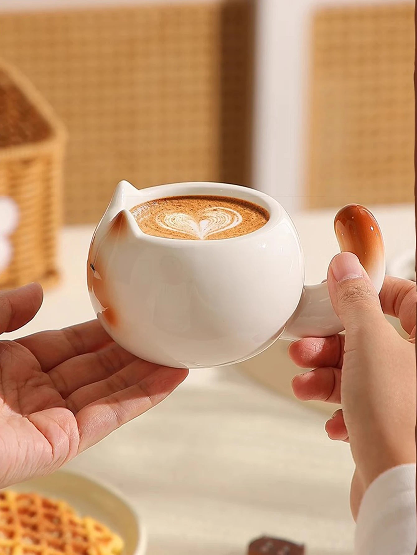 1Pc Siamese Cat Coffee Cup, Creative Cute Kitten Mug, High-Quality Exquisite Cup, Suitable for Coffee Shop Latte Art, Office, Living Room, Home, Bedroom Drinking Cup, Afternoon Tea Flower Tea Black Tea Cup, Gift