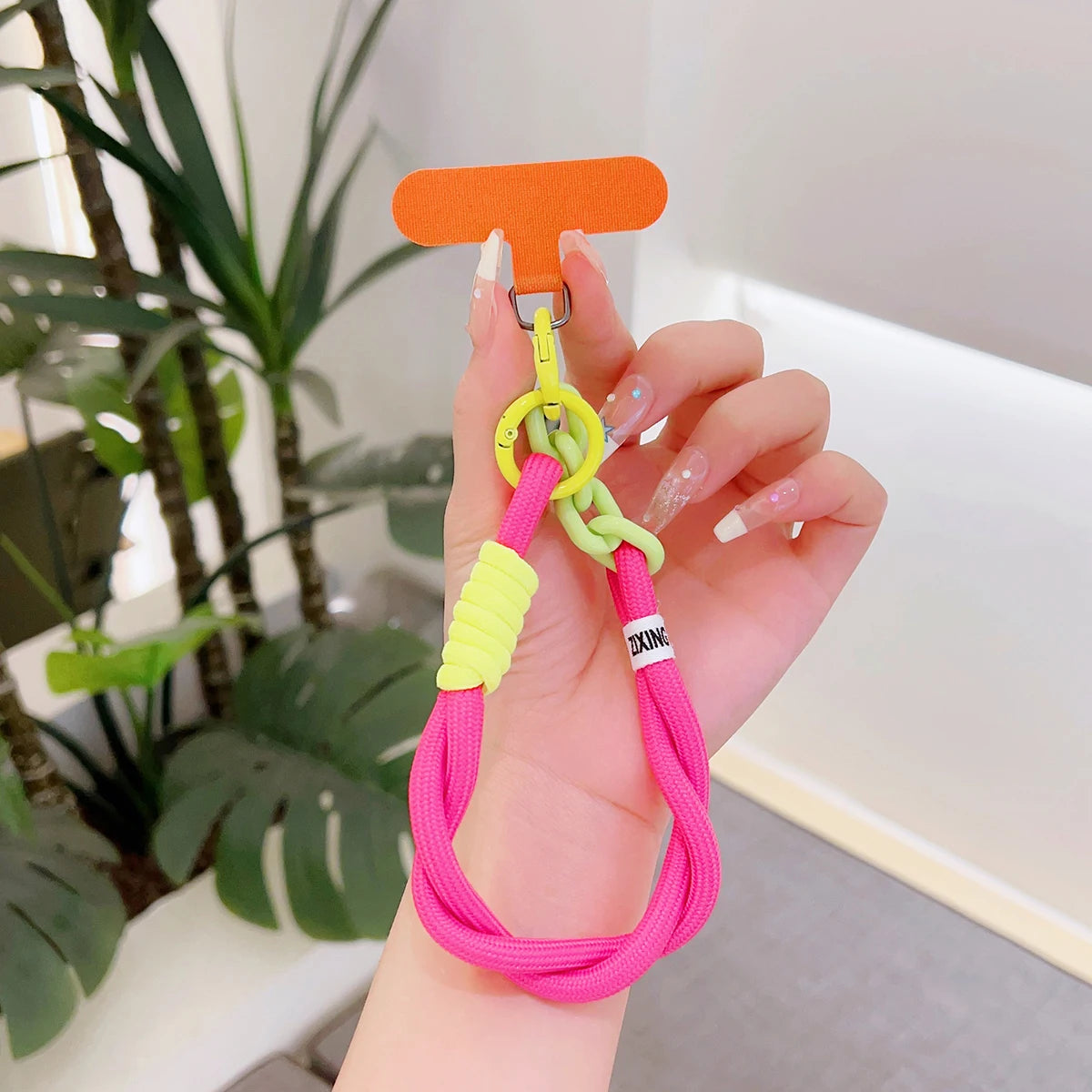 1Pc Cellphone Straps Hanging Cord Mobile Phone Lanyard Short Wrist Strap Charm Anti-lost Chain for Women Keychain
