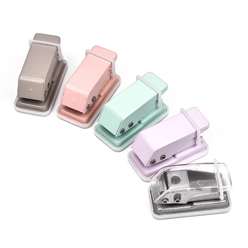 。Kawaii Office School Supplies Stationery Items Mini Hole Punch 1 Hole Cute Paper Punch Portable Round Hole Puncher Paper Cutter