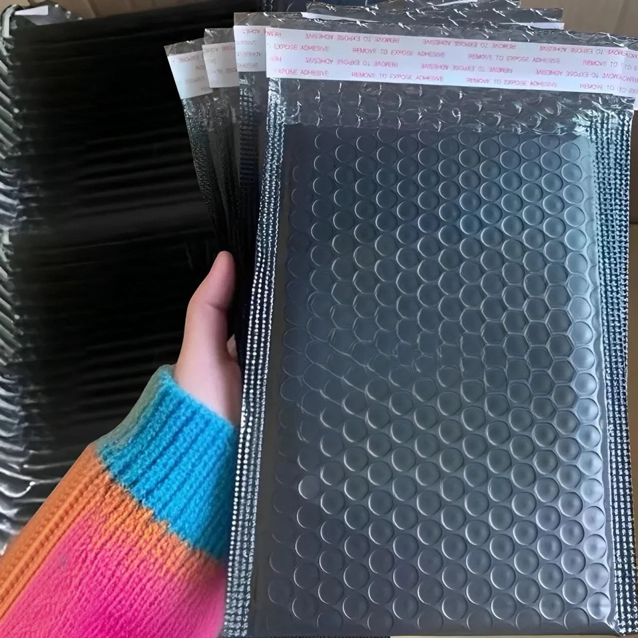 Wholesale Plastic Black Bubble Envelopes Bag Waterproof Foam Adhesive Self Seal Packing Bags Mailers Shipping Storage Organizer