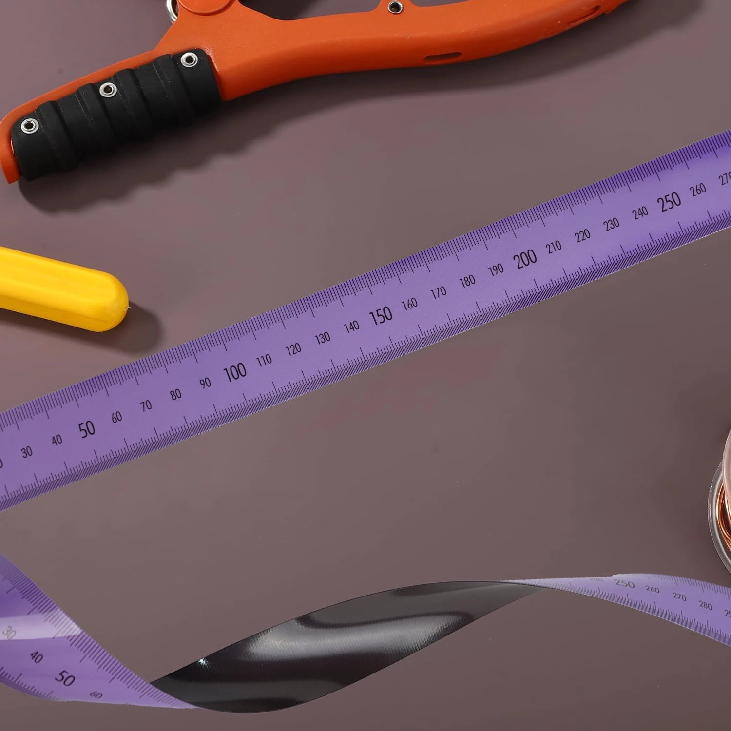 Magnetic Ruler Tape, 15.74 Inch Flexible Magnetic Measuring Tape with Inches & Centimeters for Classroom Whiteboard