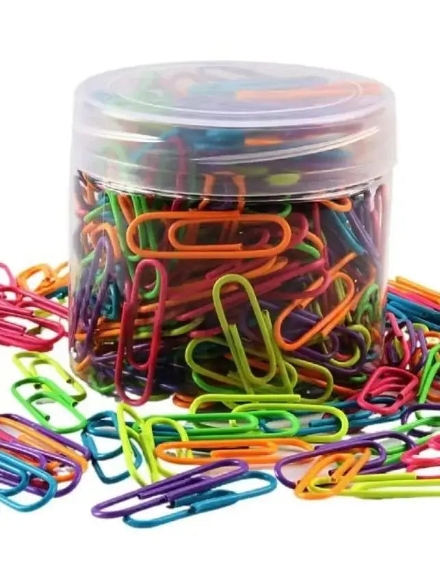 A box of paper clips, multi-color optional, color bills, small card storage gadgets, DIY small material clips, school supplies,