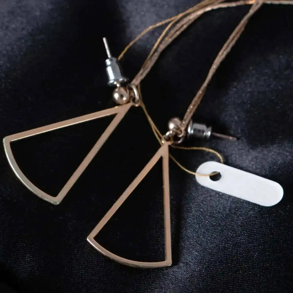 Pre-strung Jewelry Paper Tags, Pears Jewels Ring Packaging Label Price Tag,Gift Hang Tag, Watch Small String Tags