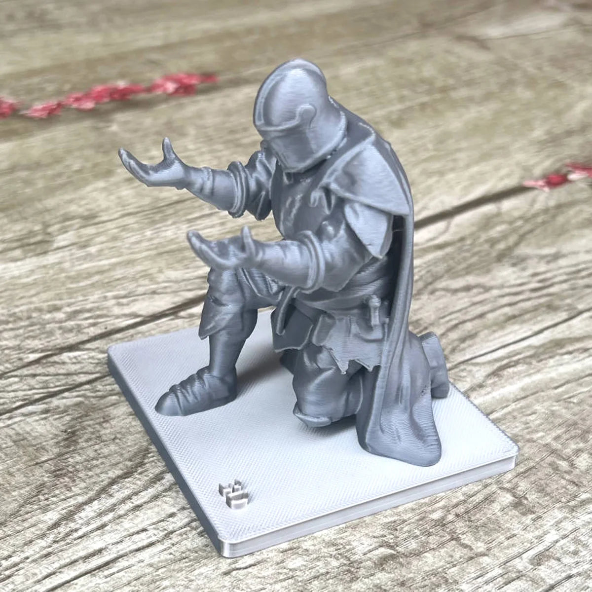 (9*7.6cm) 3D Printed Medieval Knight Pen Holder Black Silver Warrior Statue Desk Organizer Creative Office Decor Stationery Gift