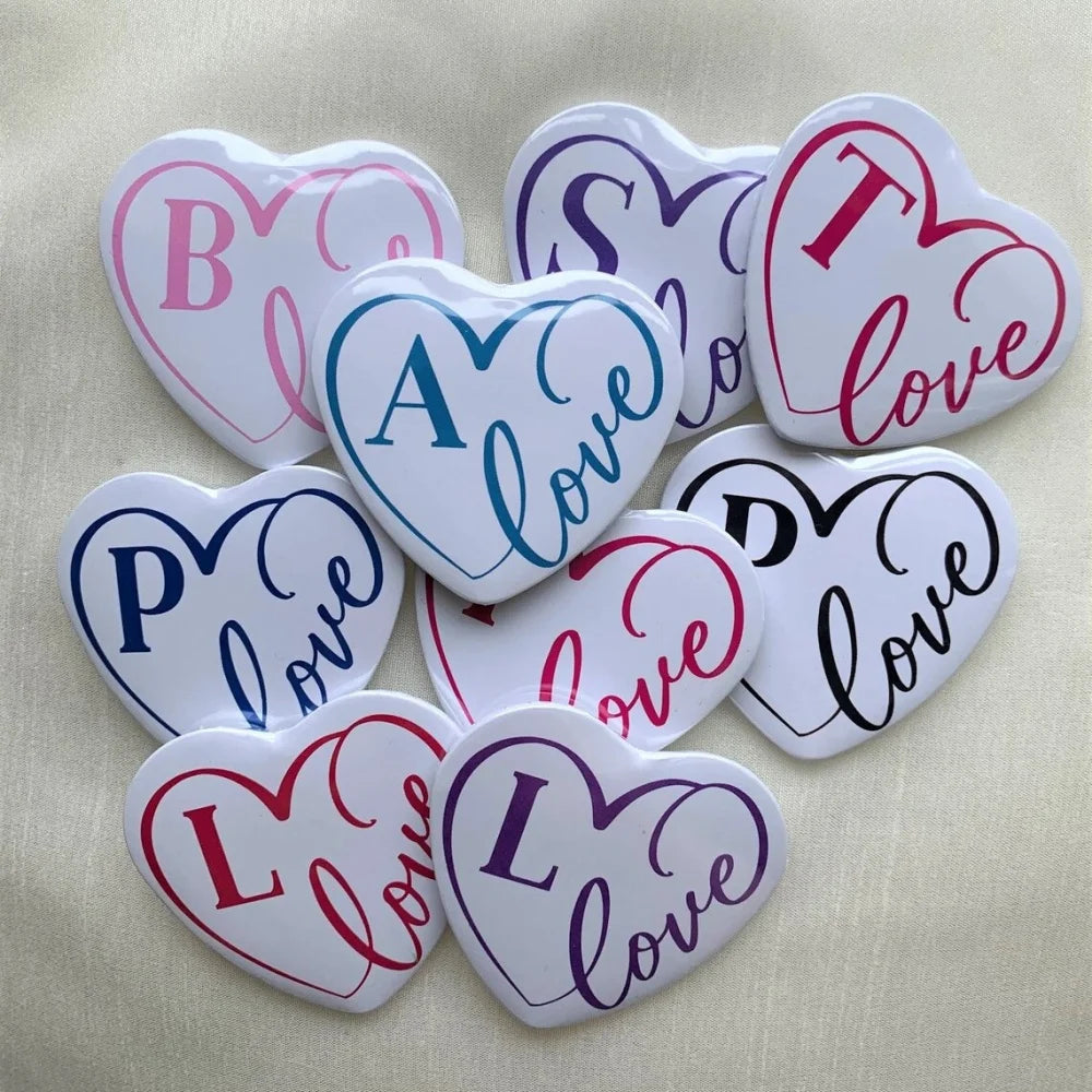 Custom Heart-Shaped Tinplate Pins Personalized Text Pattern Logo Printing Metal Badge Brooch Children And Friends Gift Wholesale