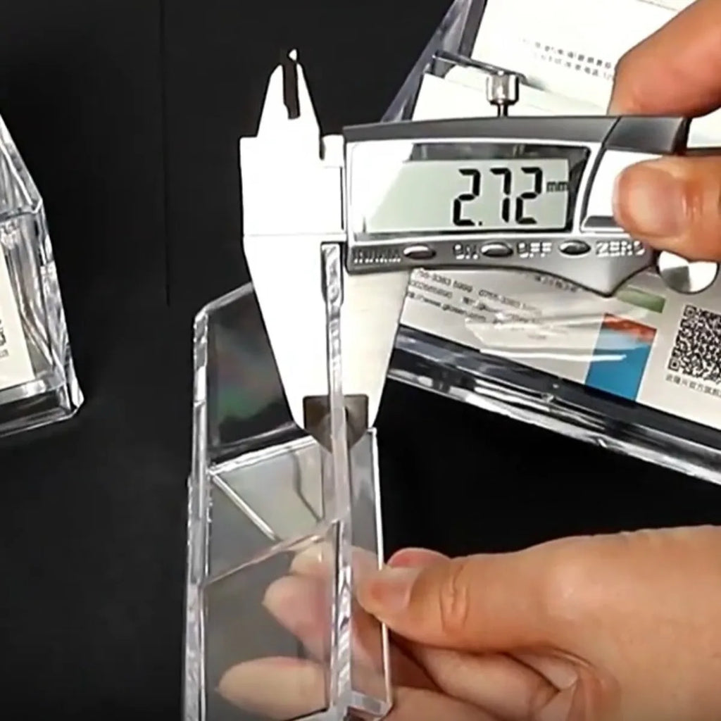 Transparent Plastic Business Card Holder Acrylic Business Card Display Stand Can Be Placed 30-40 Business Cards Office Supplies