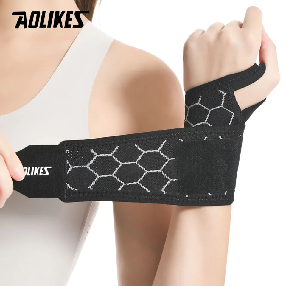 AOLIKES 1PCS New Wrist Brace for Carpal Tunnel Relief Light Support - Compression Wrist Support,Wrist Guards Fit Right Left Hand