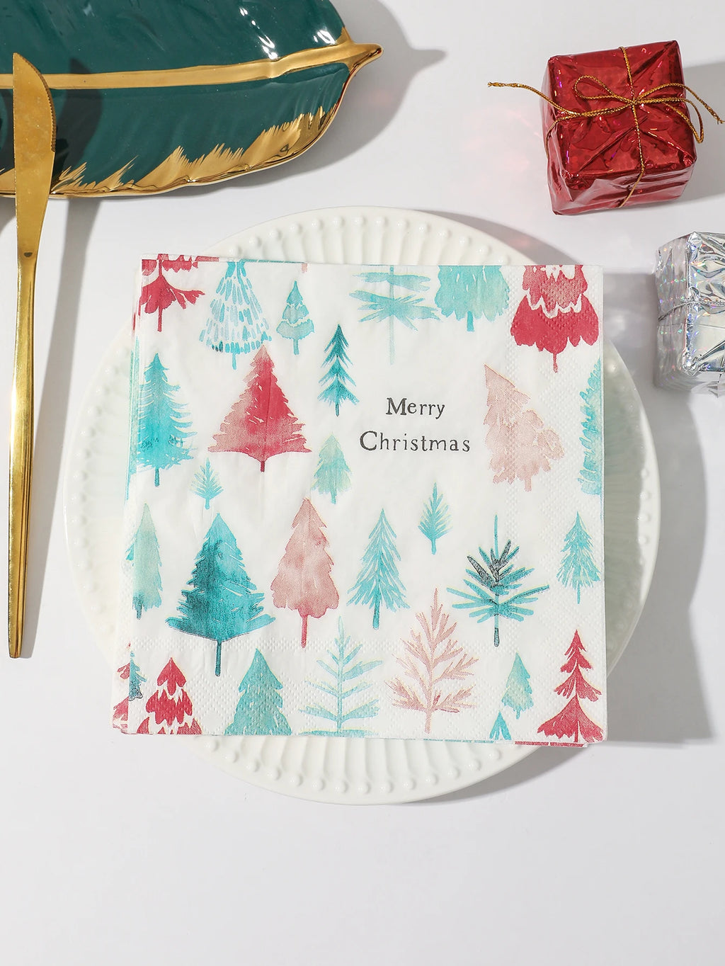Christmas Party Napkins Disposable Dinner Serviettes Santa Claus Christmas Tree Gifts Flower Element Style Art Decoupage Napkins