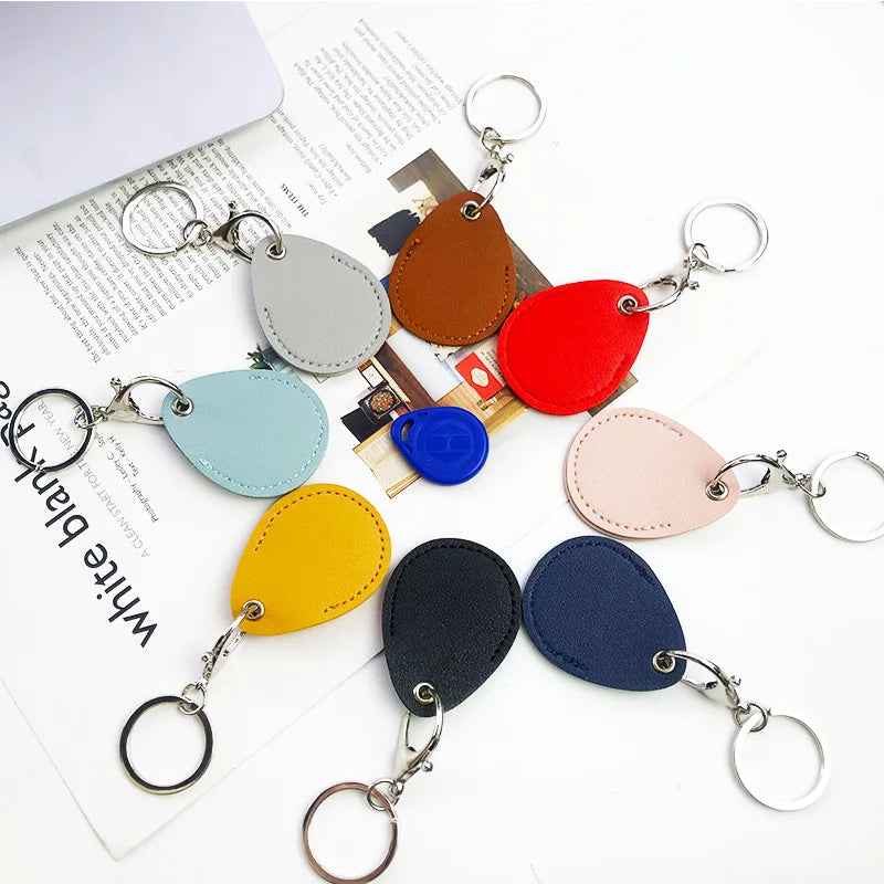 1PCS PU Leather Mini Card Holder Keychain Key Ring Door Lock Access Tags ID Card Case Keychain Access Card Bag Key Tag Ring