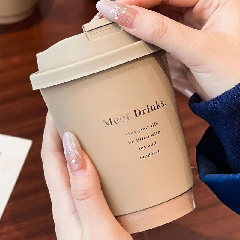 50 Sets Disposable Paper Cups with Lid Commercial Eco Friendly Hot Cold Drinks Universal Container Brown Letter Print Coffee Cup