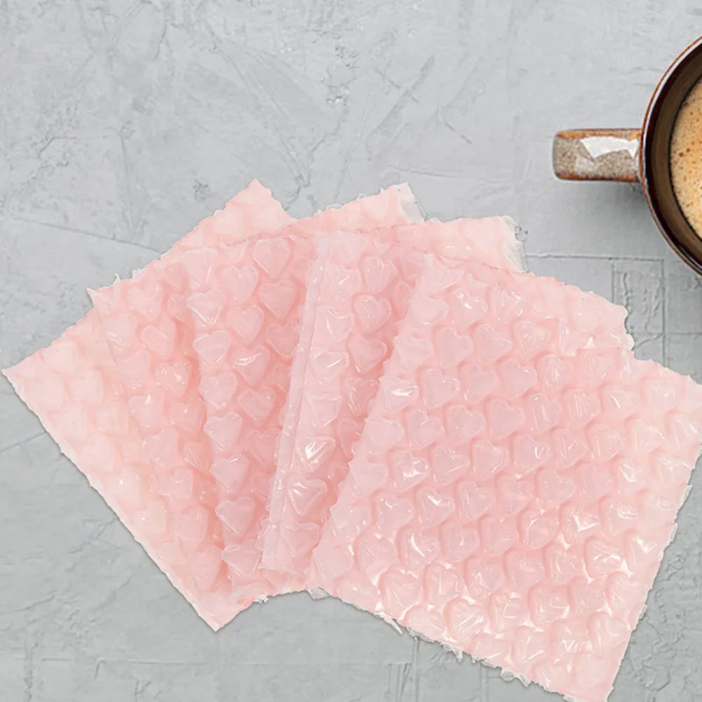 100Pcs Bubble Mailer Pouches Heart Design Shockproof Cushioning Envelopes for Electronics Glassware Mailing Moving Packaging
