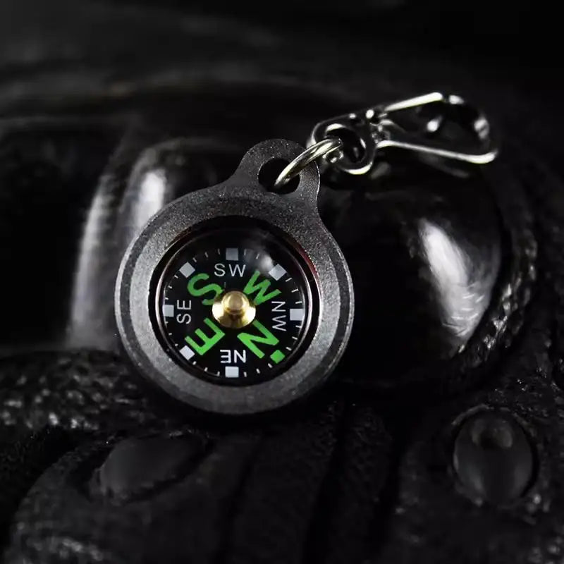 Mini Aluminum Alloy Compass Keychain Pendant Outdoor Hiking Camping Mini Portable Compass Bag Charm