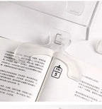 Transparent Plastic Book Clip Simple Reading Aid Fixed Book Holder Bookmarks Creative Design Practical Note Holder for Bookstore