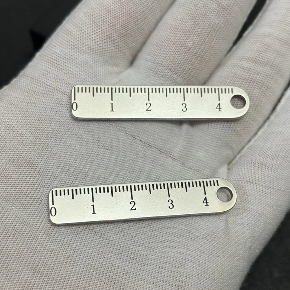 High Quality Portable Stainless Steel Mini Ruler Anti Lost Small Size Metal Ruler Keychain Mini Straight Ruler School Supplies